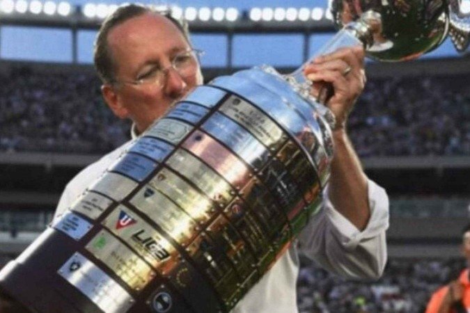 Textor em comemoração ao título da Libertadores do Botafogo - (crédito: Foto: Reprodução redes sociais ) Textor em comemoração ao título da Libertadores do Botafogo - (crédito: Foto: Reprodução redes sociais )