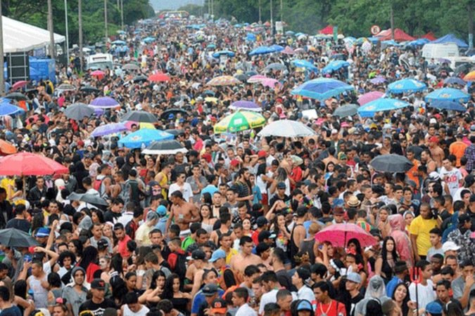 Com diversos temas, ao todo, serão 62 blocos de rua nos dias oficiais da folia (de 1º a 4 de março) - (crédito: Agência Brasília) Com diversos temas, ao todo, serão 62 blocos de rua nos dias oficiais da folia (de 1º a 4 de março) - (crédito: Agência Brasília)
