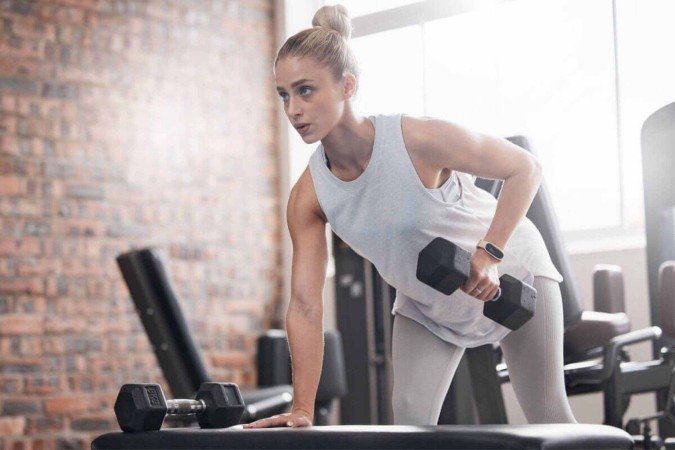 Exercícios que trabalham o fortalecimento muscular podem ser melhores para a qualidade e duração do sono (Imagem: PeopleImages.com - Yuri A | Shuttrstock) - (crédito: EdiCase) Exercícios que trabalham o fortalecimento muscular podem ser melhores para a qualidade e duração do sono (Imagem: PeopleImages.com - Yuri A | Shuttrstock) - (crédito: EdiCase)