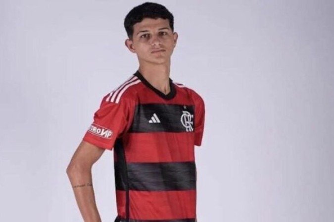 PABLO LUCIO - Mais um garoto que saiu do banco para ganhar minutagem, entrando aos 26 do segundo tempo na vaga de Arrascaeta. Não comprometeu, mas foi extremamente tímido. NOTA 5,5. Foto: Divulgação / Flamengo