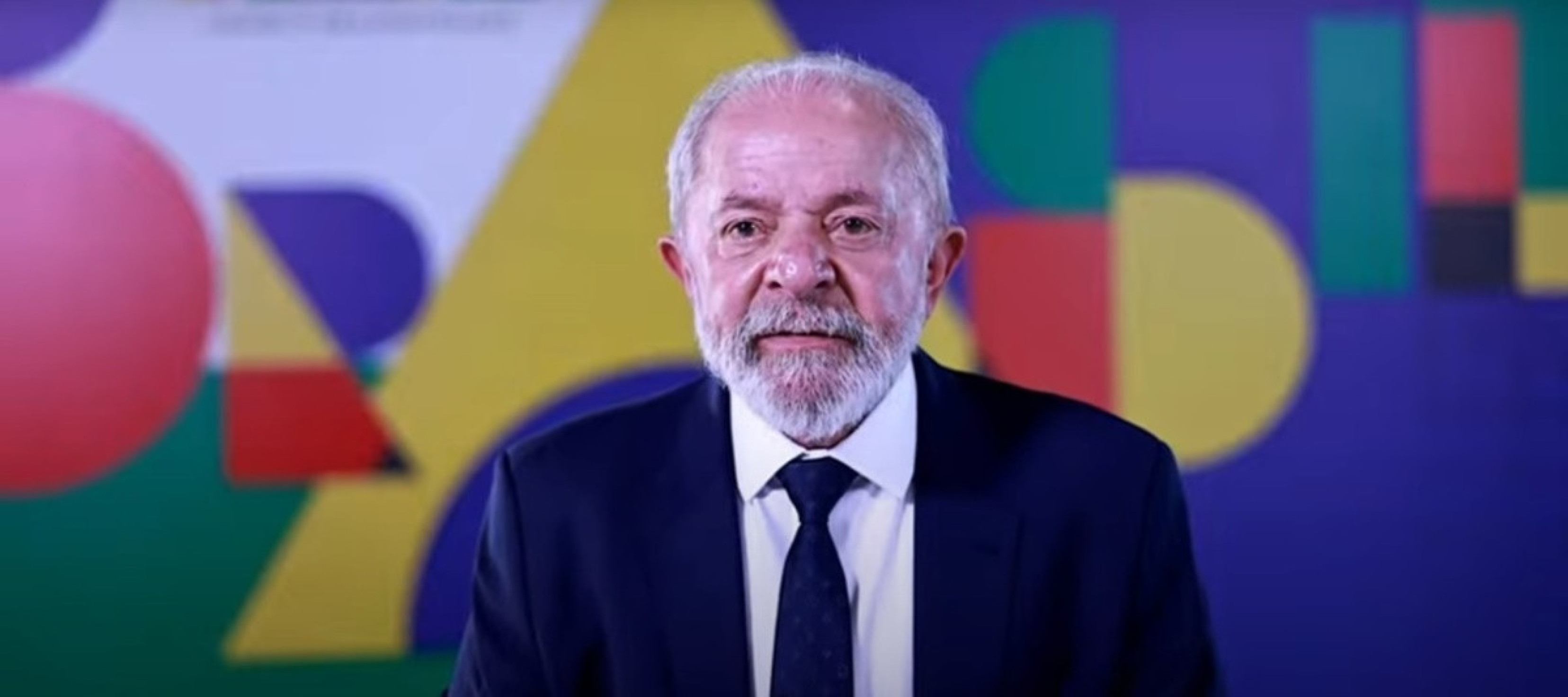 Lula oferece auxílio para reconstrução da 'igreja de ouro' após desabamento