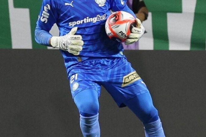 WEVERTON - Pouco apareceu na partida, principalmente na segunda etapa. Fez duas grandes defesas no primeiro tempo, mas não conseguiu evitar o gol de Yuri Alberto. Nota: 6,5 - Foto: Cesar Greco/Palmeiras