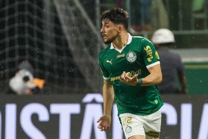 PIQUEREZ - Em seu primeiro jogo como titular da temporada, se mostrou muito bem. Apareceu muitas vezes no campo de ataque e deu a assistência para o gol alviverde. Nota: 7 - Foto: Fabio Menotti/Palmeiras