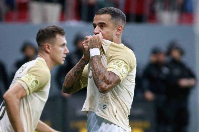 Coutinho marcou o gol do Vasco na derrota por 2 a 1 para o Fluminense - (crédito: - Foto: Matheus Lima/Vasco.) Coutinho marcou o gol do Vasco na derrota por 2 a 1 para o Fluminense - (crédito: - Foto: Matheus Lima/Vasco.)