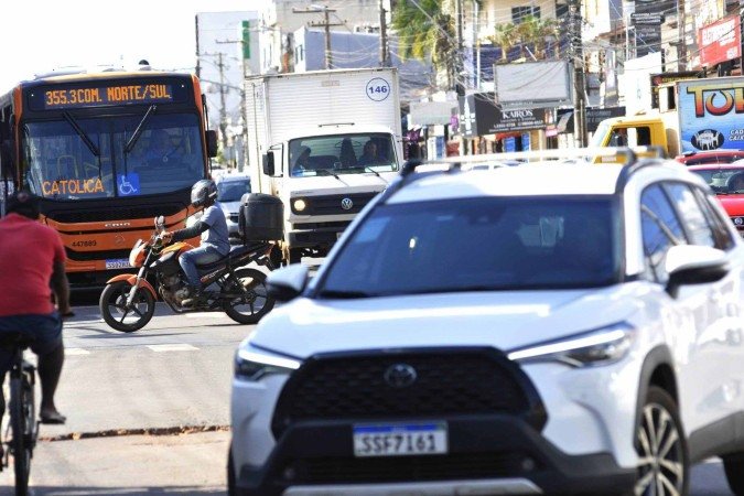 A Avenida Comercial em Taguatinga Norte é um dos pontos de maior movimento na cidade