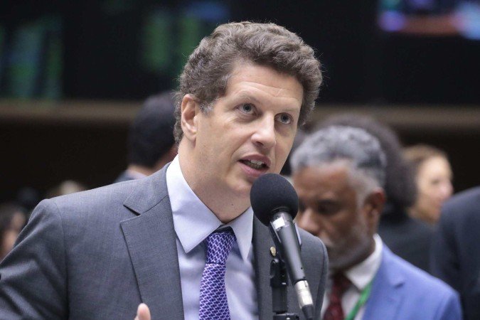 Salles foi ministro do Meio Ambiente até 2021, quando pediu demissão após uma operação de busca e apreensão da PF que mirou endereços ligados a ele e à pasta - (crédito: Bruno Spada/Câmara dos Deputados) Salles foi ministro do Meio Ambiente até 2021, quando pediu demissão após uma operação de busca e apreensão da PF que mirou endereços ligados a ele e à pasta - (crédito: Bruno Spada/Câmara dos Deputados)