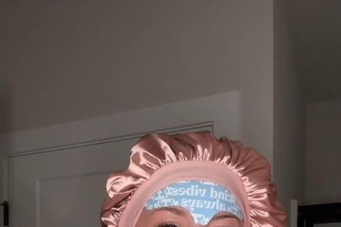 É indicado o uso de produtos faciais com a orientação de um dermatologista