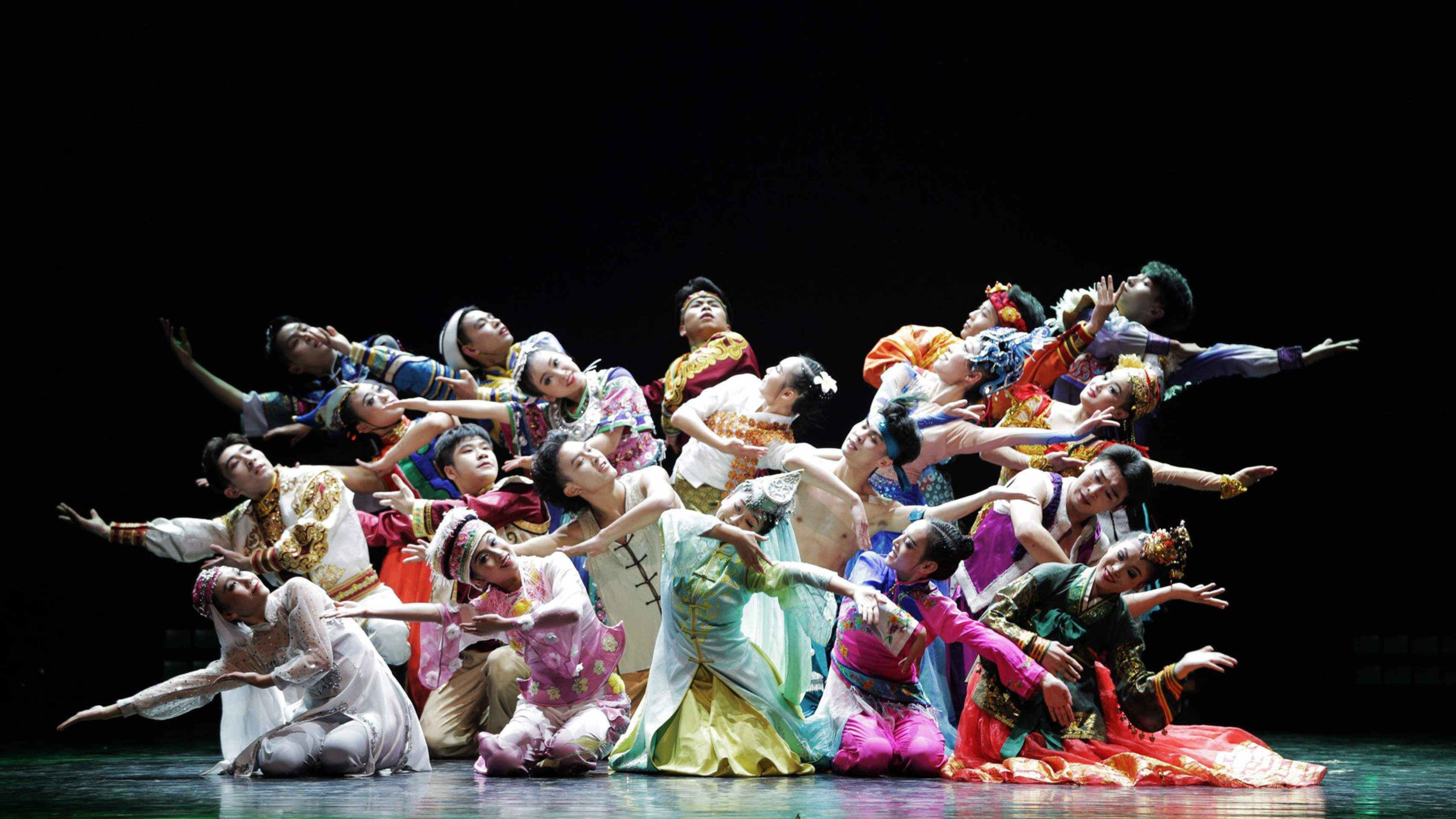 Com elementos da cultura chinesa, o espetáculo Cores da China promove uma imersão cultural 