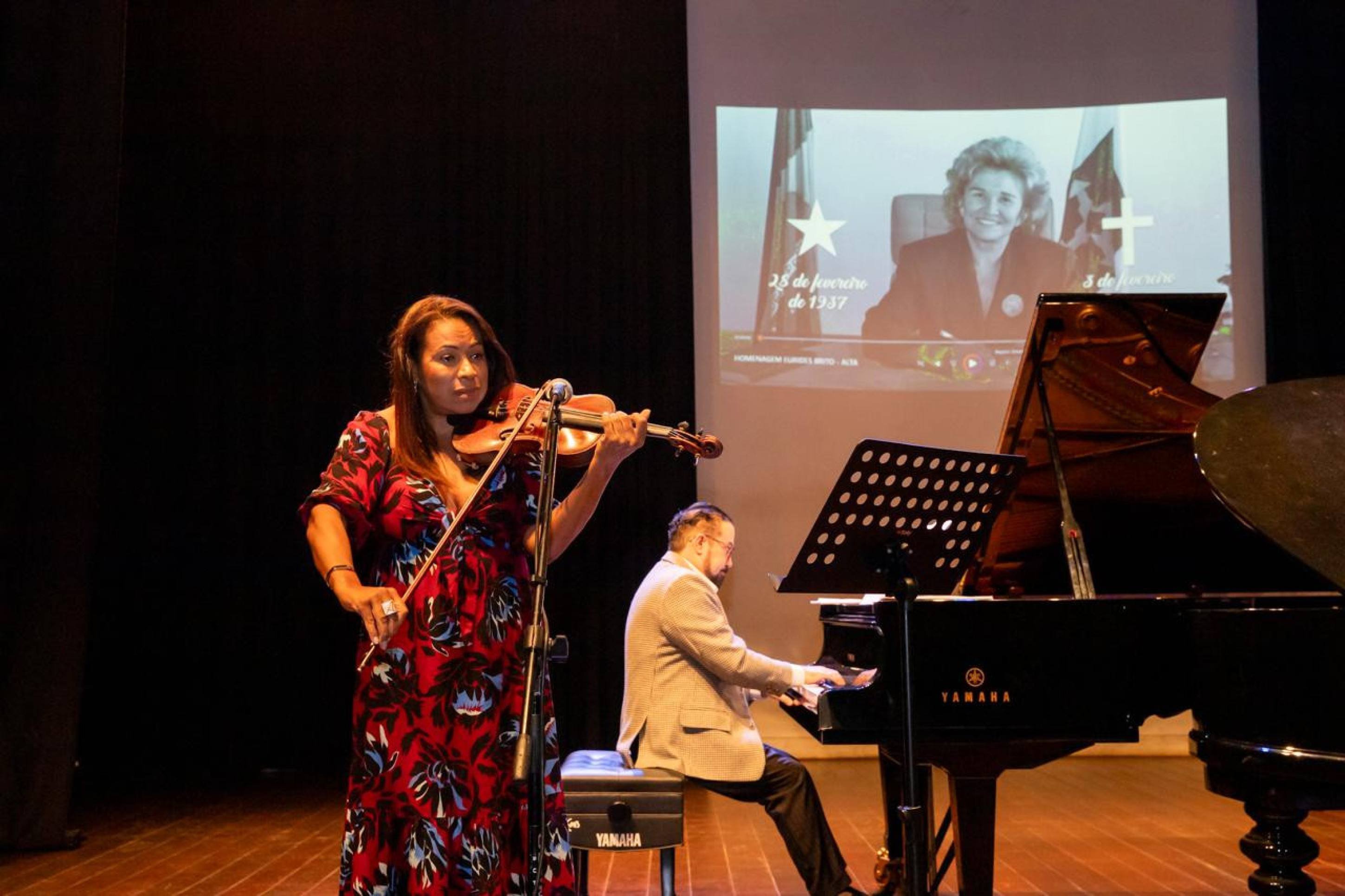  Homenagem na Escola de Música de Brasília para a ex-secretaria de Educação e ex-deputada, Eurides Brito, que faleceu em 3 de fevereiro