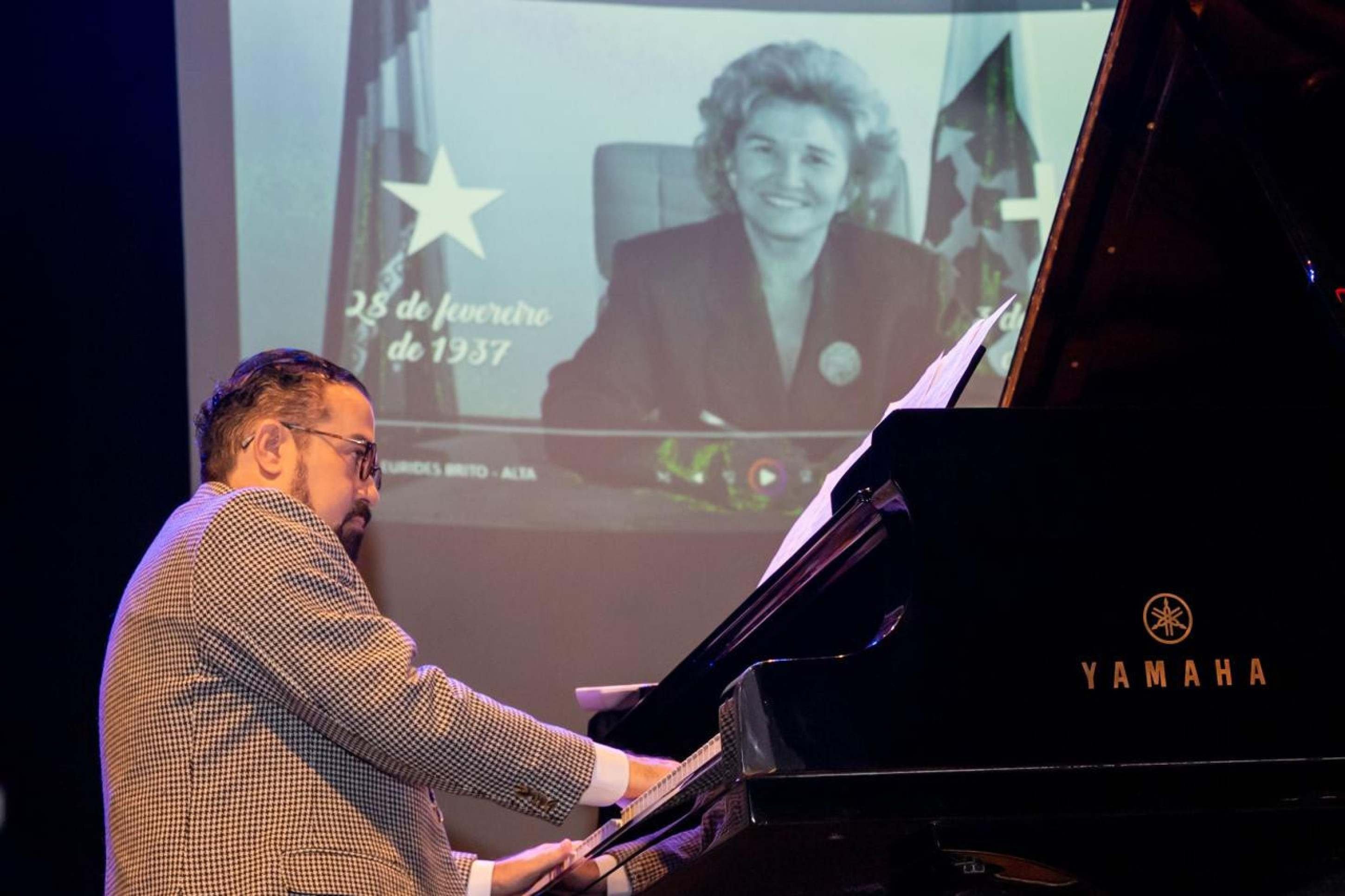  Homenagem na Escola de Música de Brasília para a ex-secretaria de Educação e ex-deputada, Eurides Brito, que faleceu em 3 de fevereiro