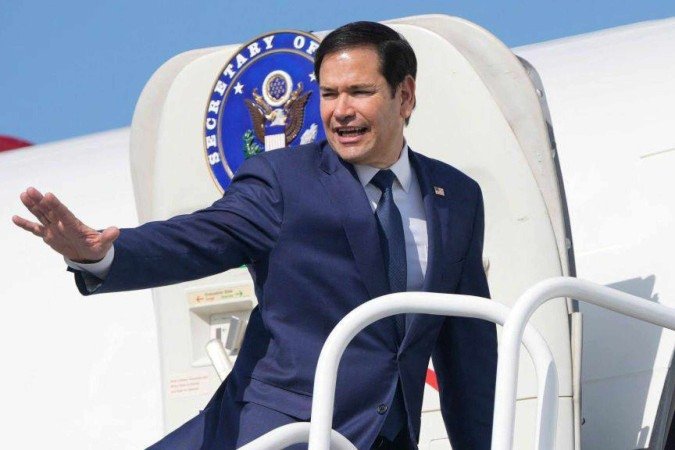 A maior tensão da viagem aconteceu no Panamá, onde Rubio pediu ao presidente José Raúl Mulino (à esquerda) que mudasse a situação do Canal do Panamá - (crédito: Getty Images) A maior tensão da viagem aconteceu no Panamá, onde Rubio pediu ao presidente José Raúl Mulino (à esquerda) que mudasse a situação do Canal do Panamá - (crédito: Getty Images)