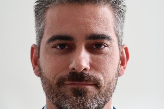 Medeiros e o advogado Márcio Louzada Carpena, os únicos a bordo da aeronave King Air F90, morreram no local - (crédito: Reprodução/Likedin) Medeiros e o advogado Márcio Louzada Carpena, os únicos a bordo da aeronave King Air F90, morreram no local - (crédito: Reprodução/Likedin)