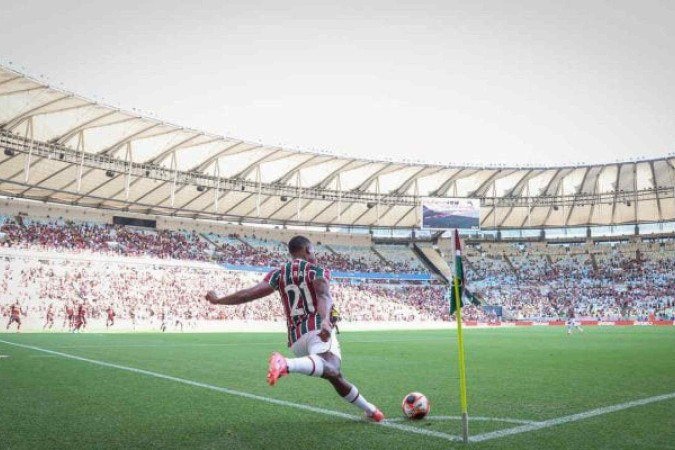 Arias entre dois jogadores do Flamengo; Fluminense não saiu do zero no Maraca - (crédito: Foto: LUCAS MERÇON / FLUMINENSE F.C.) Arias entre dois jogadores do Flamengo; Fluminense não saiu do zero no Maraca - (crédito: Foto: LUCAS MERÇON / FLUMINENSE F.C.)