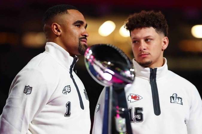 Hurts mira revanche para o Eagles e Mahomes quer levar o Chiefs a ser o primeiro tricampeão consecutivo do Super Bowl - (crédito: Kevin Sabitus/NFL) Hurts mira revanche para o Eagles e Mahomes quer levar o Chiefs a ser o primeiro tricampeão consecutivo do Super Bowl - (crédito: Kevin Sabitus/NFL)