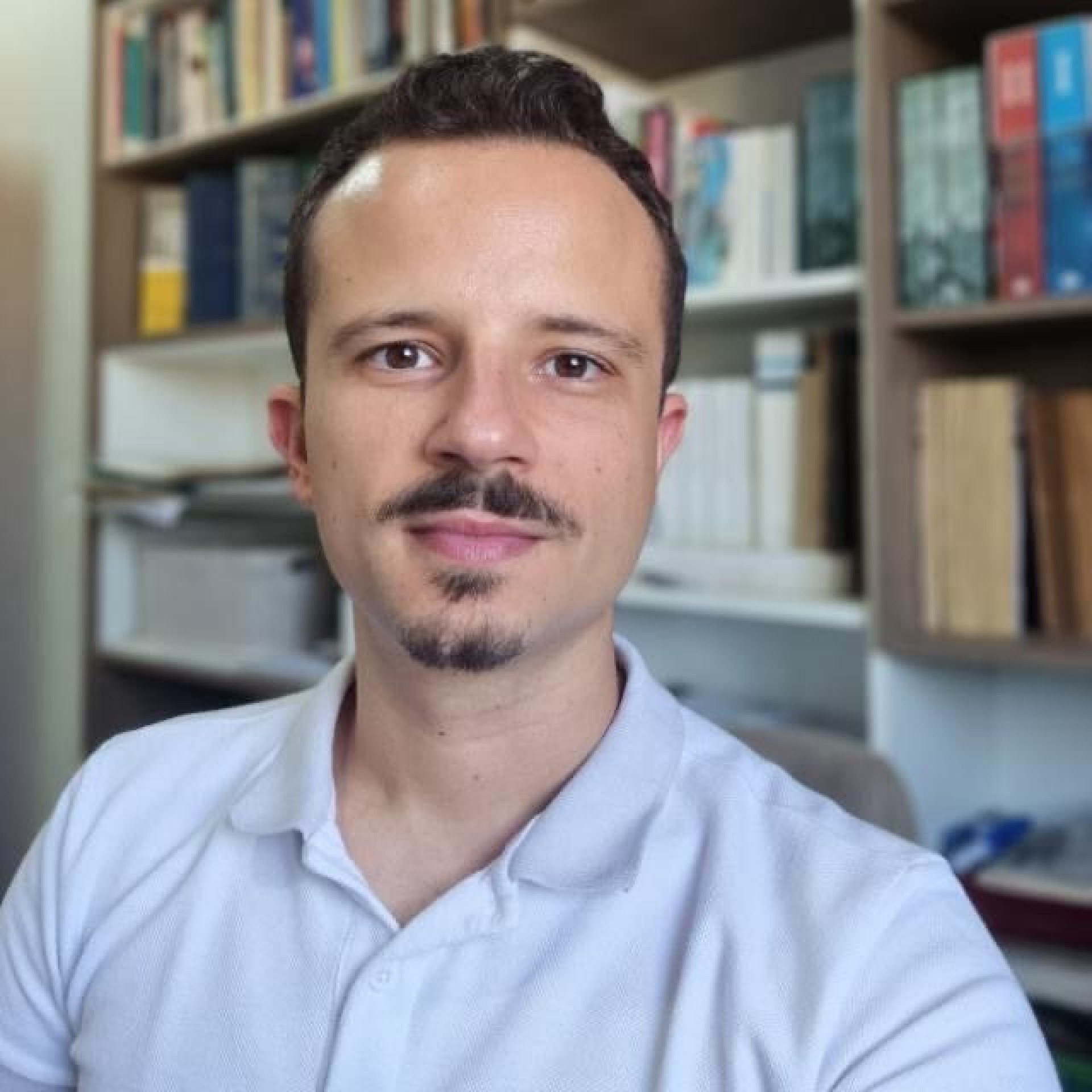 Professor Filipe Queiroz, PhD em História pela Universidade Federal de Juiz de Fora (UFJF): 