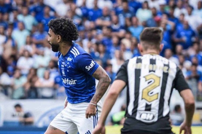 Gabigol recebeu vermelho direto ainda no primeiro tempo por lance com Lyanco - (crédito: Foto: Pedro Souza/Atlético) Gabigol recebeu vermelho direto ainda no primeiro tempo por lance com Lyanco - (crédito: Foto: Pedro Souza/Atlético)