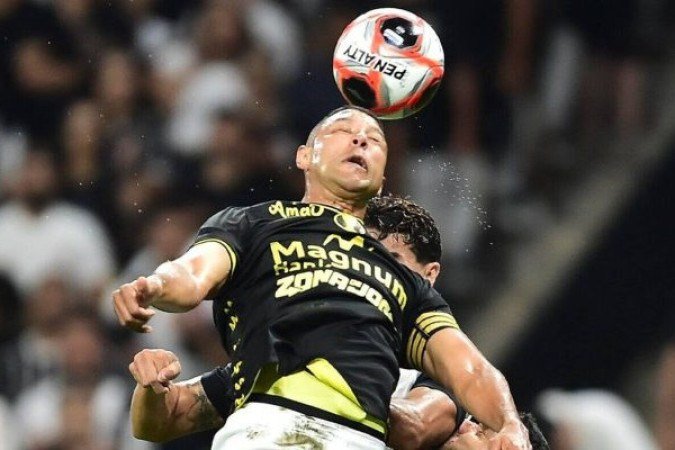 SÃO BERNARDO - A equipe, que tem capacidade para jogar mais futebo, ficou muito preocupada em apenas se defender - Nota 5,0 - Mauro Horita/Ag. Paulistão