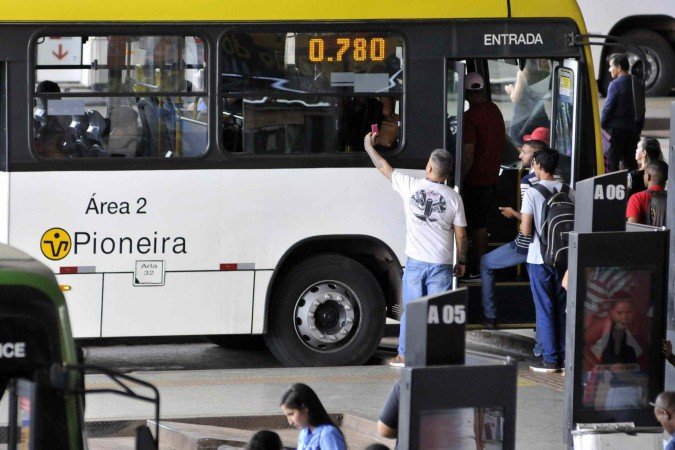 O Correio apurou que o quebra-molas estava com a sinalização comprometida — a pintura praticamente apagada —, o que teria causado o acidente -  (crédito: Minervino Júnior/CB/D.A.Press)