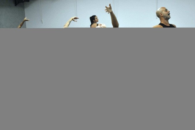 Rodrigo Mena Barreto dá aula de balet na academia Lúcia Toller - (crédito: Minervino Júnior/CB/D.A.Press) Rodrigo Mena Barreto dá aula de balet na academia Lúcia Toller - (crédito: Minervino Júnior/CB/D.A.Press)