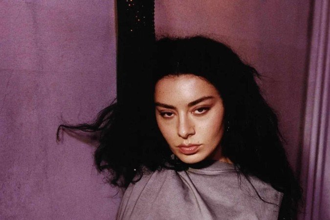 O que se sabe sobre a nova era de Charli XCX após ‘Brat’ - (crédito: TMJBrazil) O que se sabe sobre a nova era de Charli XCX após ‘Brat’ - (crédito: TMJBrazil)