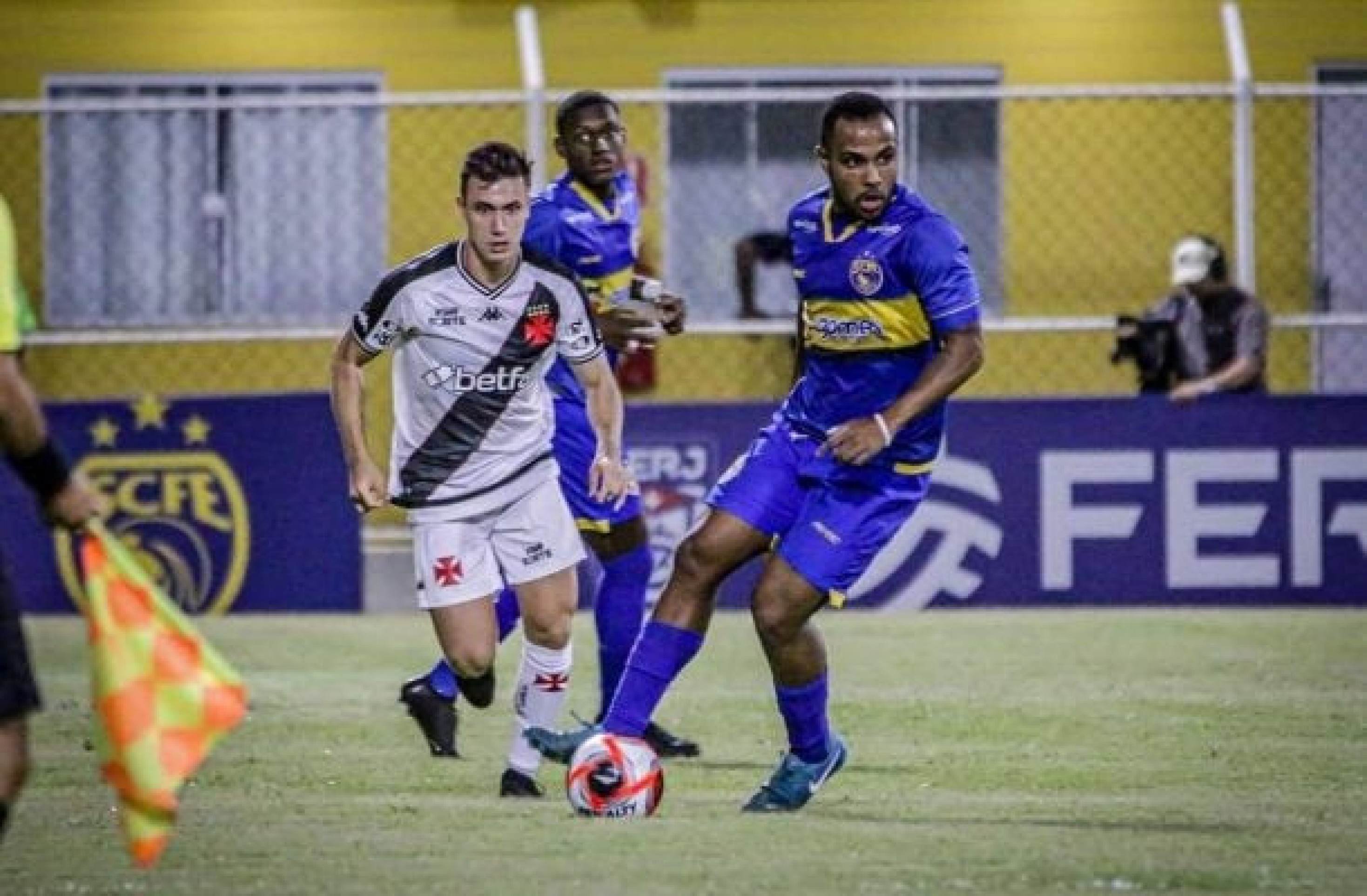 Vasco joga mal, empata com o Sampaio Corrêa e tem vaga na semifinal ameaçada