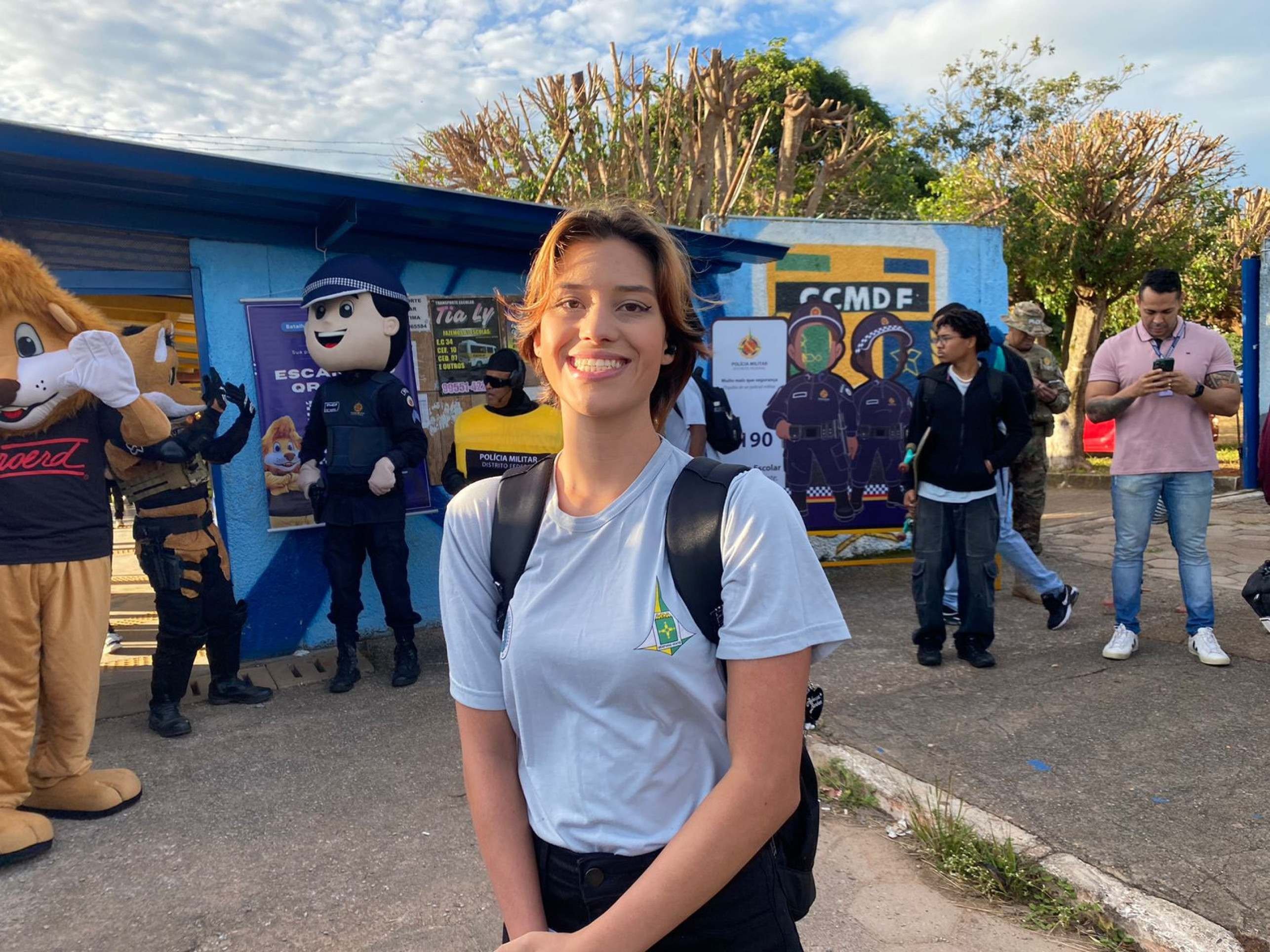 Primeiro dia de aula começa sem celulares nas escolas públicas do DF