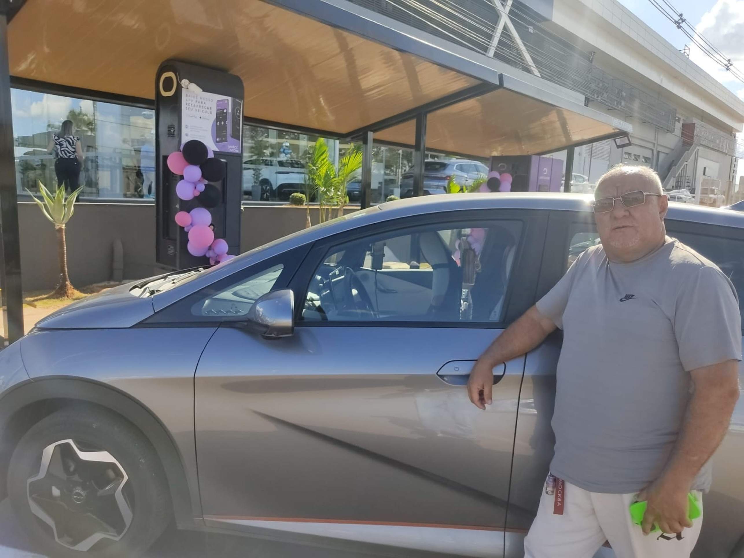 Frota de carros elétricos cresce 151% no DF