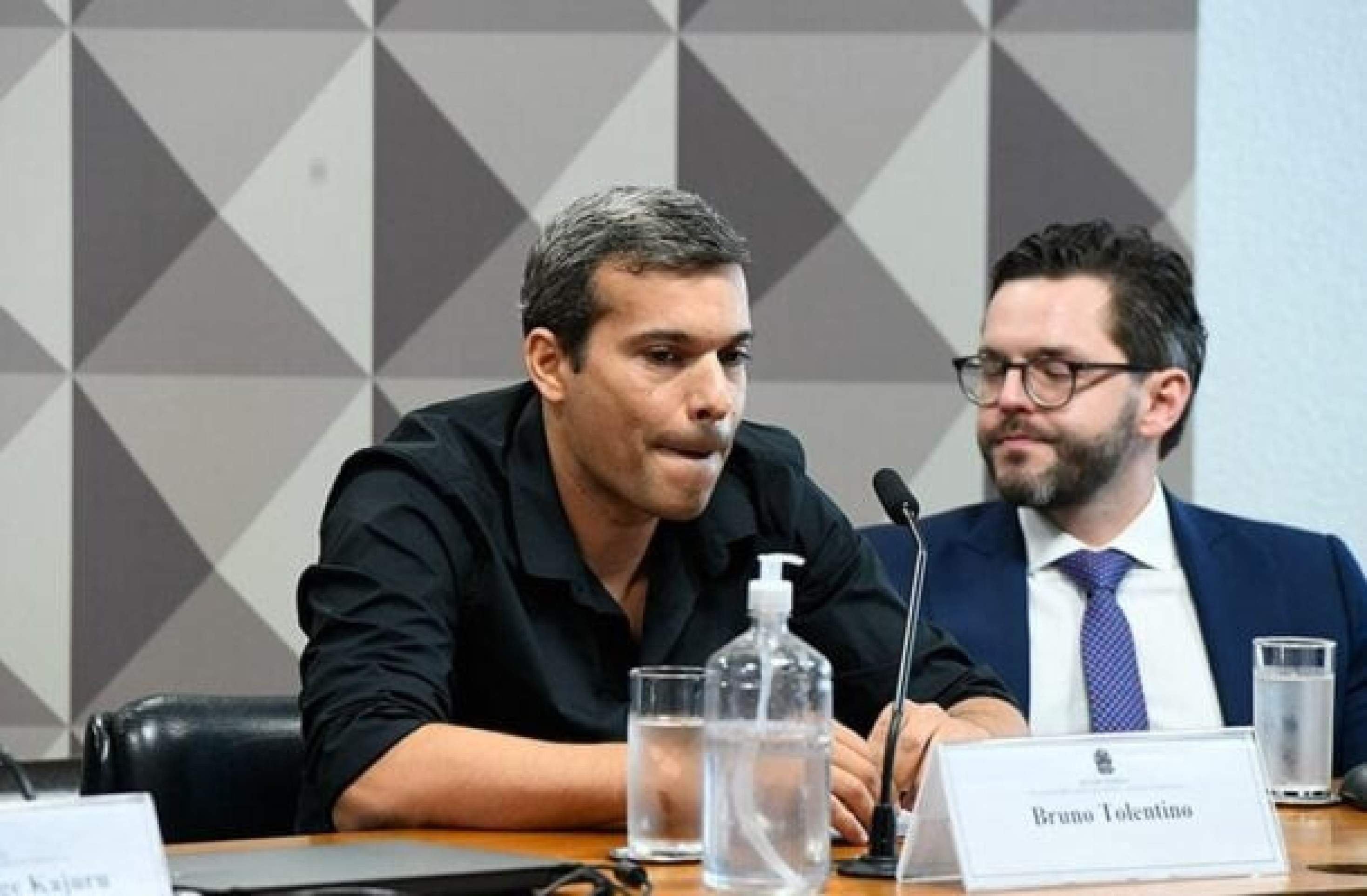 CPI adia sessão para votação de relatório para indiciamento de tio de Lucas Paquetá