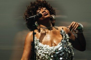 No domingo, 
Luedji Luna 
canta Sade -  (crédito: Facebook/Divulgação)