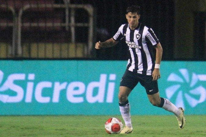 MATEO PONTE - Entrou durante o segundo tempo, mas mesmo em pouco tempo cometeu muitos erros e mostrou porque é reserva. NOTA: 4,5 - Foto: Vitor Silva / Botafogo