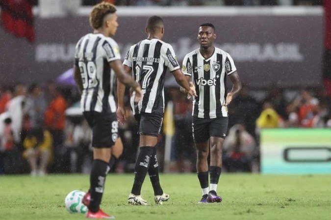 PATRICK DE PAULA - Entrou durante o segundo tempo e teve uma atuação discreta. NOTA: 5,0 - Foto: Vitor Silva / Botafogo