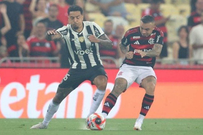 GREGORE - Foi seguro nas ações defensivas, mas teve dificuldades na transição para o ataque. NOTA: 5,5 - Foto: Vitor Silva / Botafogo