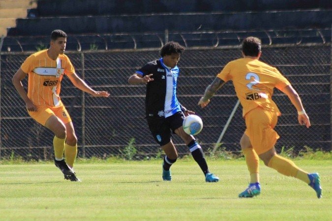 No mês ado, o Brasiliense venceu o primeiro duelo do ano ao eliminar o Capital da Copa Verde nos pênaltis, no Serejão - (crédito: Gustavo Roquete/CapitalSAF) No mês ado, o Brasiliense venceu o primeiro duelo do ano ao eliminar o Capital da Copa Verde nos pênaltis, no Serejão - (crédito: Gustavo Roquete/CapitalSAF)