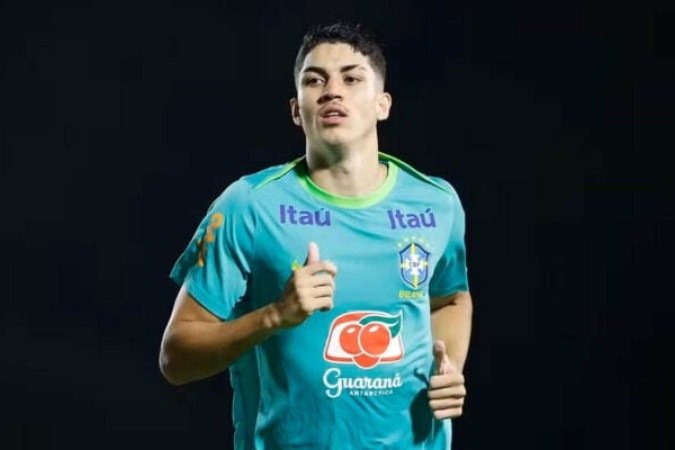 Jair será jogador do Botafogo até 2028 -  (crédito: Foto: Rafael Oliveira - CBF)