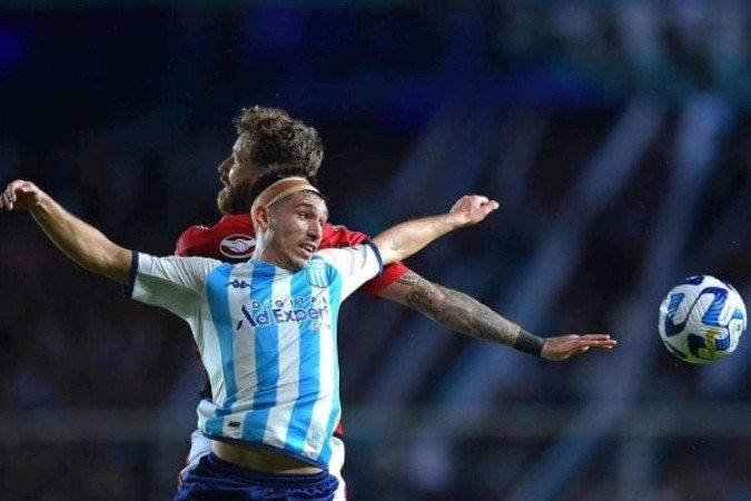 Internacional progride em conversas e faz proposta ao Racing pelo lateral-direito Facundo Mura - (crédito: Foto: Daniel Jayo / Getty Images) Internacional progride em conversas e faz proposta ao Racing pelo lateral-direito Facundo Mura - (crédito: Foto: Daniel Jayo / Getty Images)