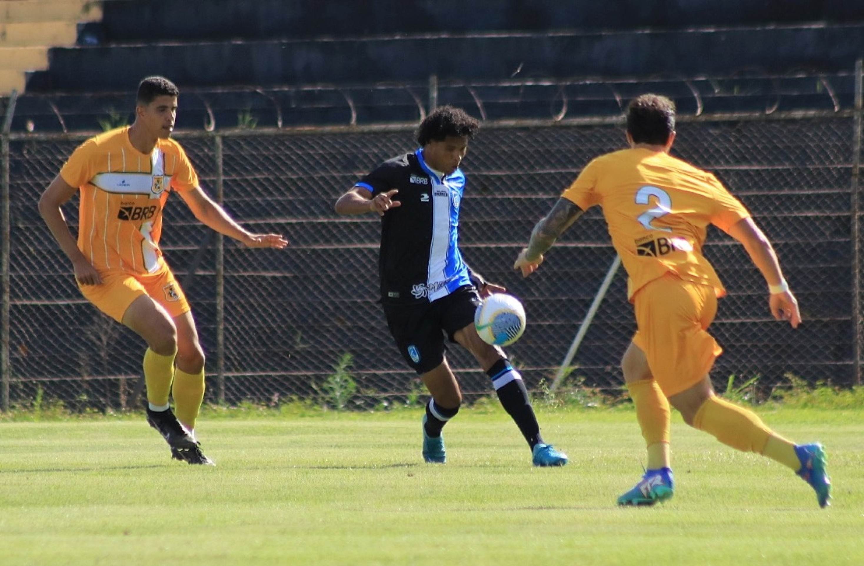 Capital x Brasiliense: duelo 