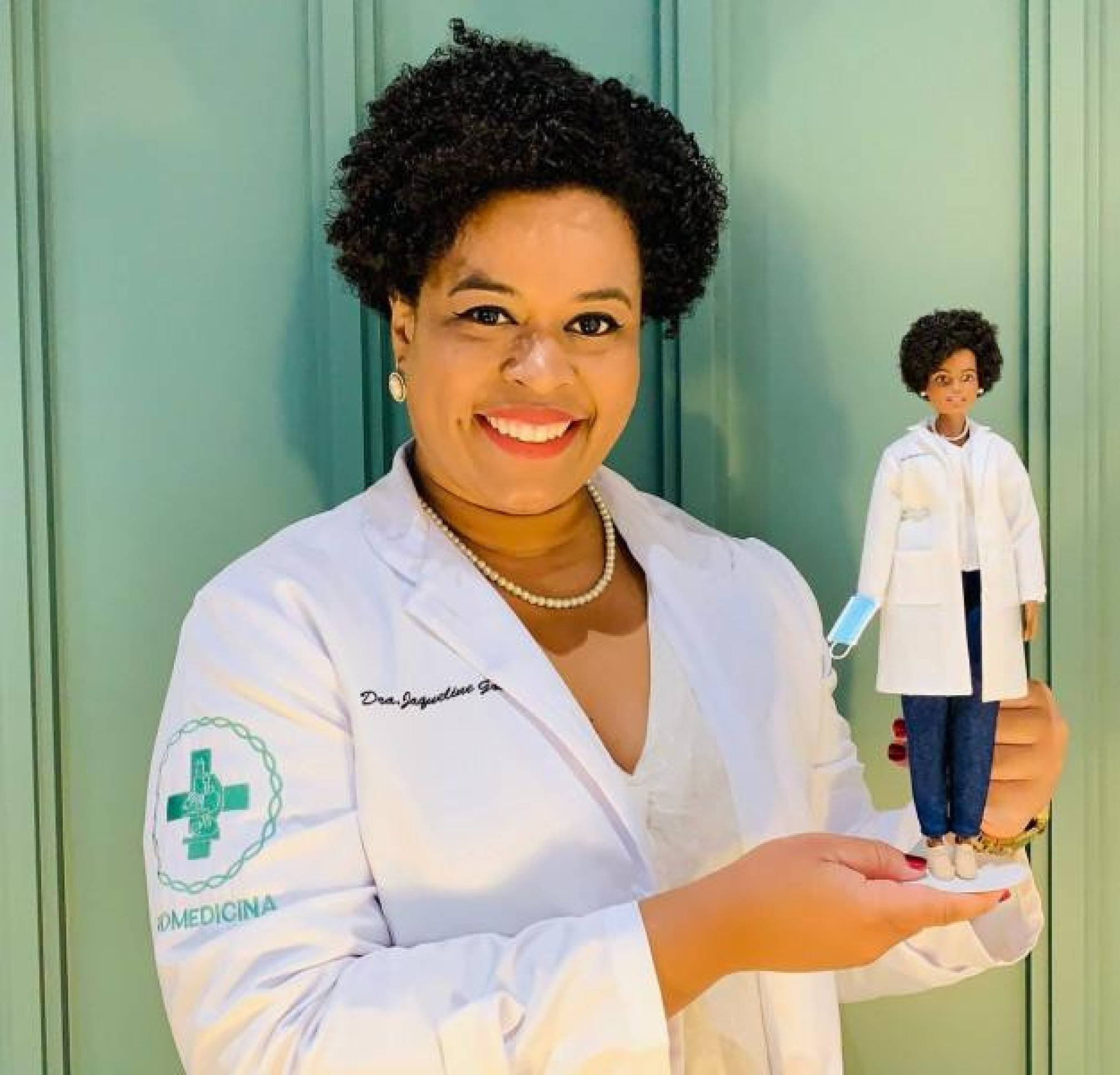 Renata Goes coordenou a equipe que sequenciou o genoma do SARS-CoV-2 48 horas ap&oacute;s o primeiro caso de COVID-19 no Brasil