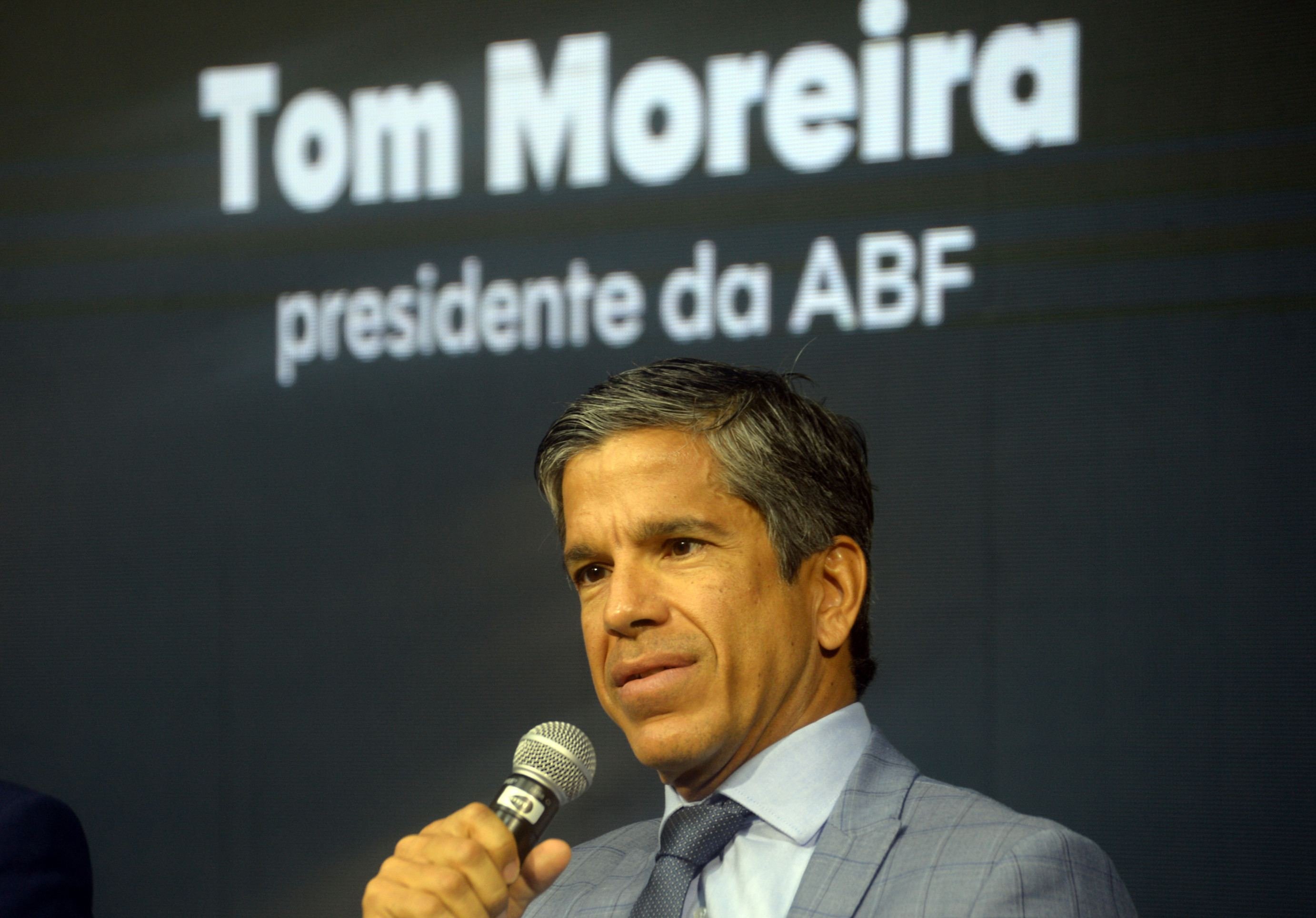 Franquias crescem 9% no 1º trimestre, com destaque para saúde e turismo 