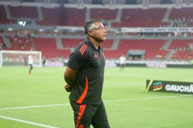 Técnico do Internacional mostra descontentamento com frequentes atuações da arbitragem no Estadual - (crédito: Foto: Ricardo Duarte / Internacional) Técnico do Internacional mostra descontentamento com frequentes atuações da arbitragem no Estadual - (crédito: Foto: Ricardo Duarte / Internacional)