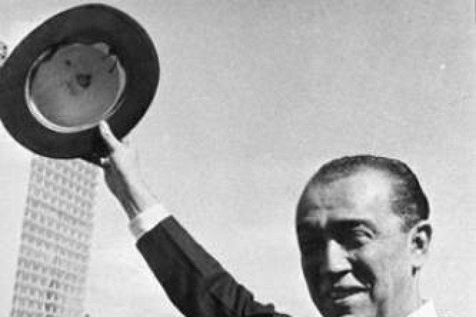 A noite foi pensada com carinho para relembrar a ousadia e a inovação de JK, conhecido como o 