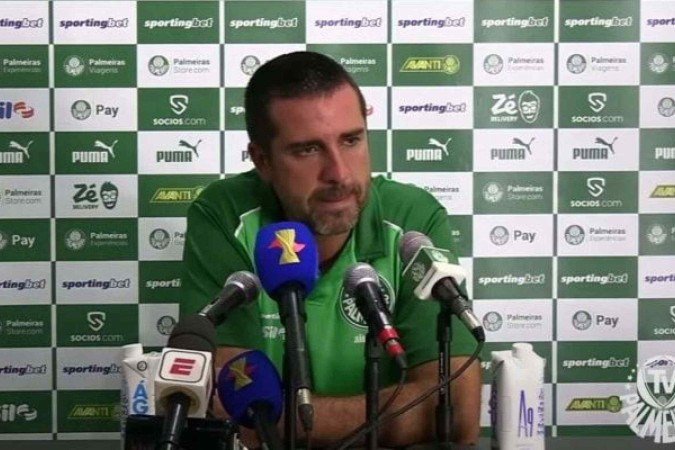 João Martins, auxiliar do Palmeiras - (crédito: Foto: Reprodução/TV Palmeiras) João Martins, auxiliar do Palmeiras - (crédito: Foto: Reprodução/TV Palmeiras)