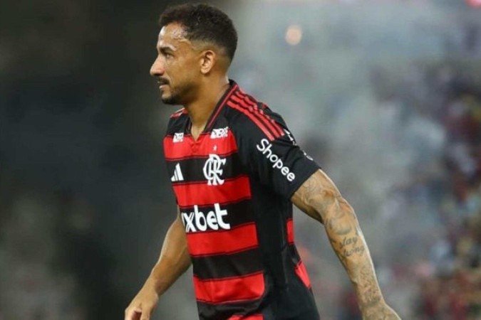 Danilo conversa com Barboza durante confusão após clássico no Maracanã - (crédito: Foto: Gilvan de Souza/Flamengo) Danilo conversa com Barboza durante confusão após clássico no Maracanã - (crédito: Foto: Gilvan de Souza/Flamengo)