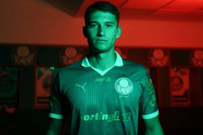 EMILIANO MARTÃNEZ - O estreante da noite foi  mais discreto do Palmeiras. NÃ£o cometeu erros graves, mas jogou de forma tÃ­mida, ainda se adaptando ao esquema de Abel. NOTA 6,0 Foto: Fabio Menotti/Palmeiras