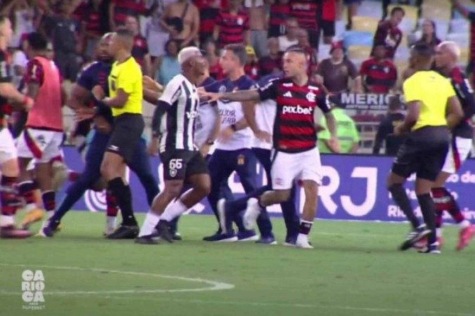 Partida entre Flamengo e Botafogo termina em confusão entre jogadores - (crédito: Foto: Reprodução/Premiere) Partida entre Flamengo e Botafogo termina em confusão entre jogadores - (crédito: Foto: Reprodução/Premiere)