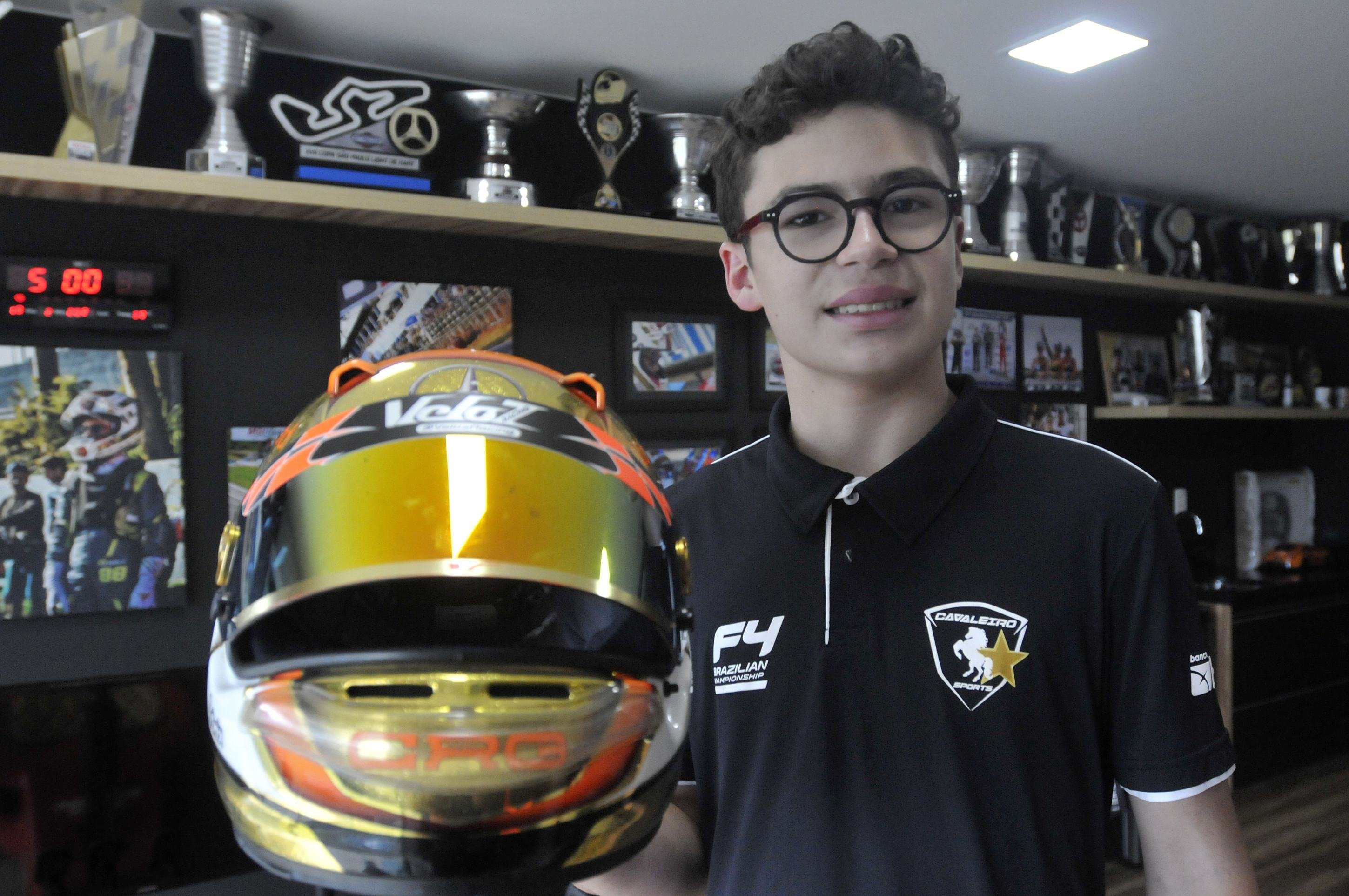  13/02/2025. Cr&eacute;dito: Minervino J&uacute;nior/CB/D.A Press. Brasil.  Brasilia - DF. Piloto Bernardo Gentil que vai disputar a F&oacute;rmula 4 de automobilismo.