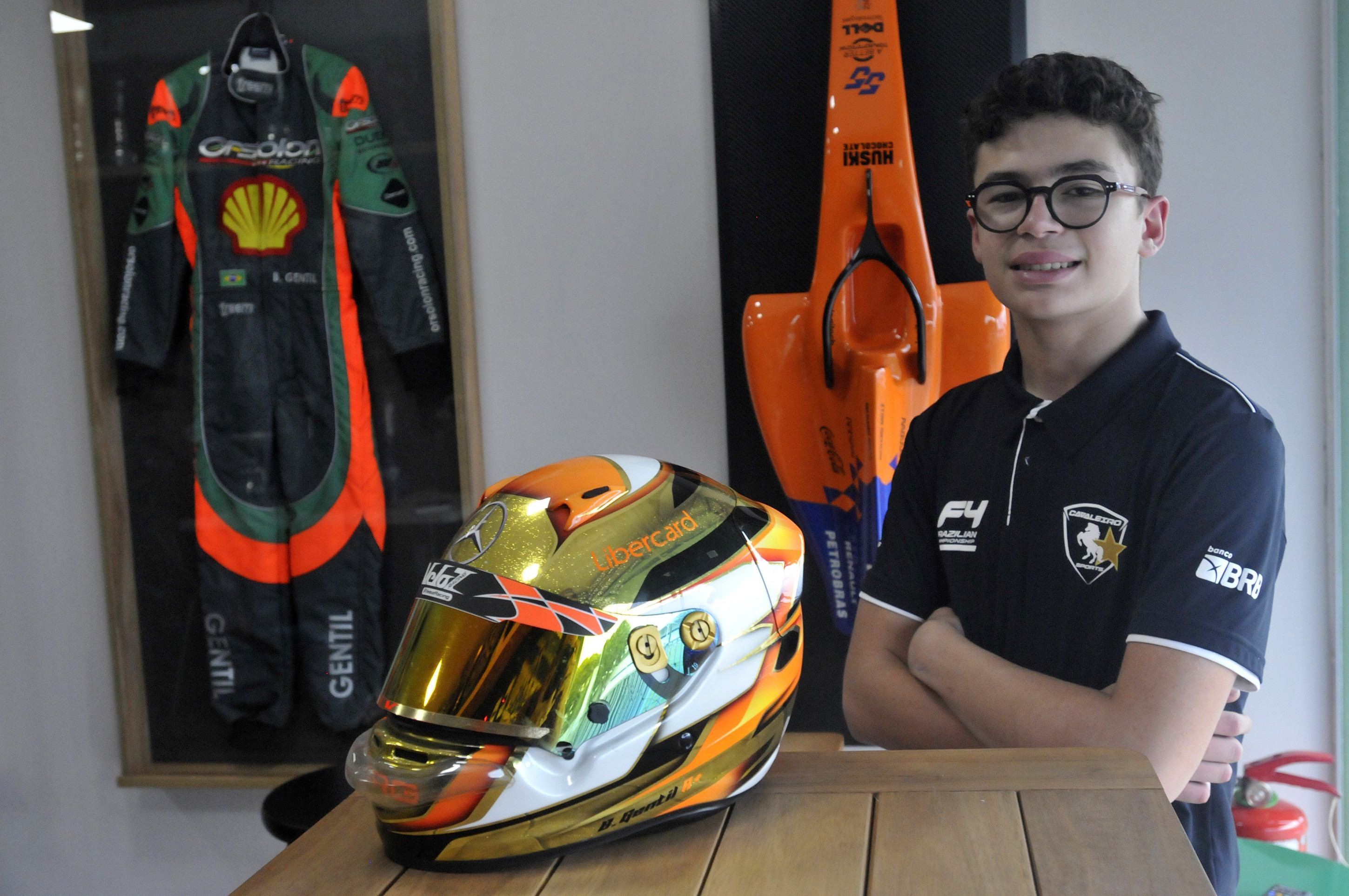  13/02/2025. Cr&eacute;dito: Minervino J&uacute;nior/CB/D.A Press. Brasil.  Brasilia - DF. Piloto Bernardo Gentil que vai disputar a F&oacute;rmula 4 de automobilismo.