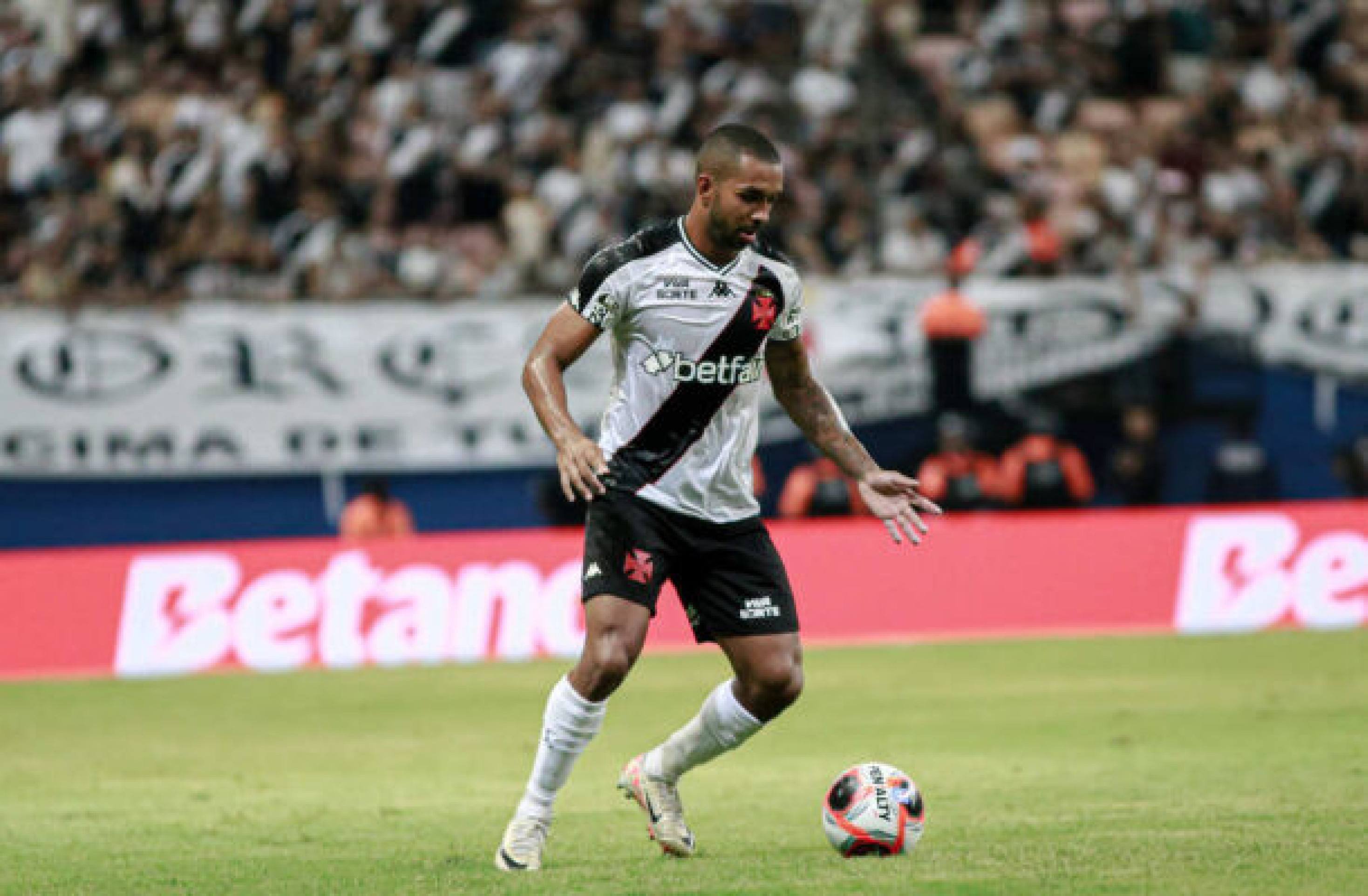 Jair e Paulo Henrique também desfalcam o Vasco contra o Flamengo