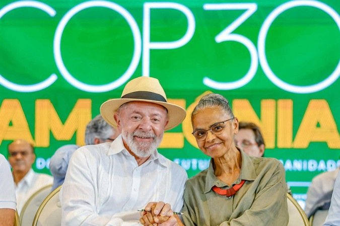 Marina Silva e outros sete ministros estão presentes na comitiva brasileira na França - (crédito: Ricardo Stuckert/PR) Marina Silva e outros sete ministros estão presentes na comitiva brasileira na França - (crédito: Ricardo Stuckert/PR)