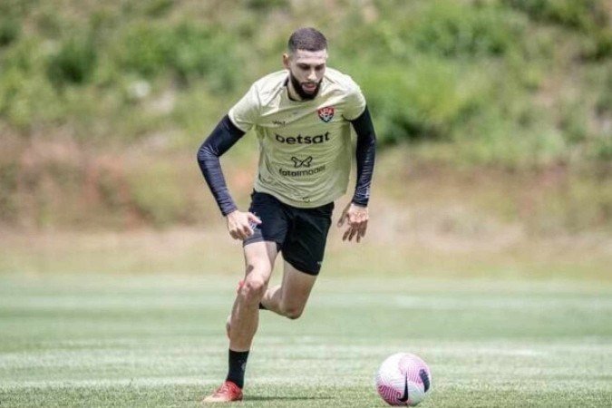 Grêmio chega a um acordo com o Vitória pela contratação do zagueiro Wagner Leonardo -  (crédito: Foto: Victor Ferreira / EC Vitória)