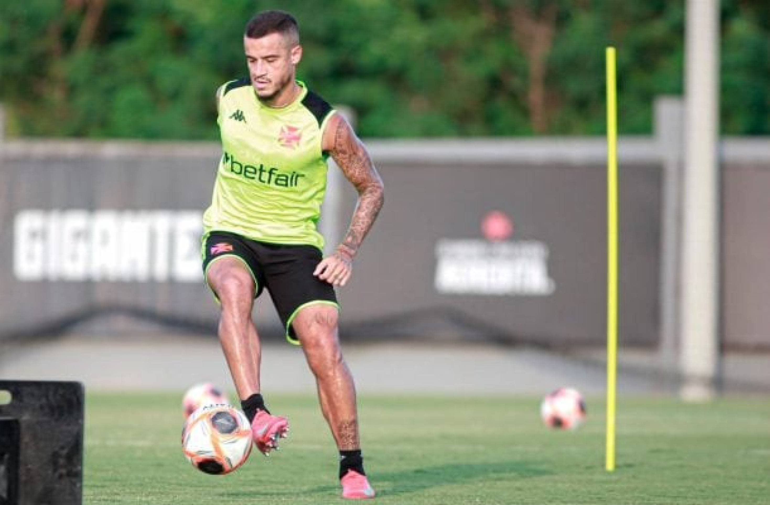 Vasco terá retornos e desfalque contra o Flamengo